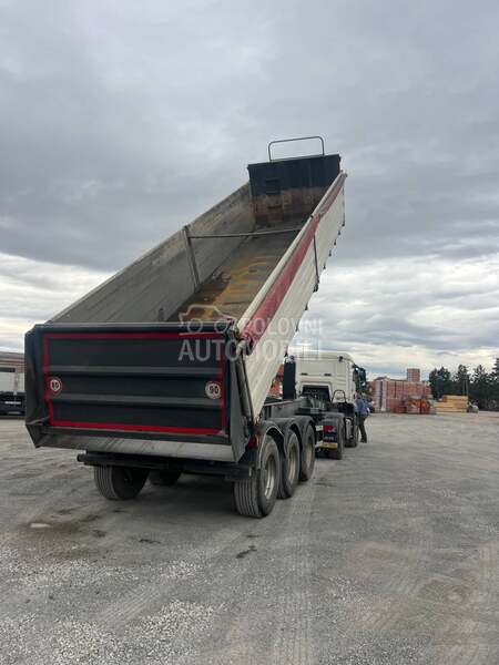 Schwarzmuller Paletni kiper