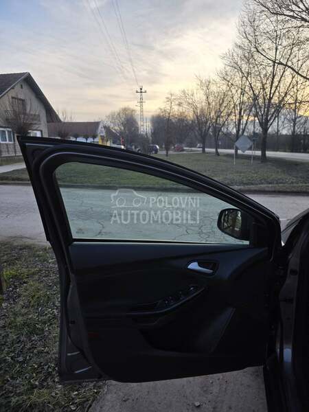 Ford Focus 1,6-SWIS.NOV