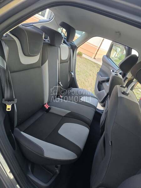 Ford Focus 1,6-SWIS.NOV
