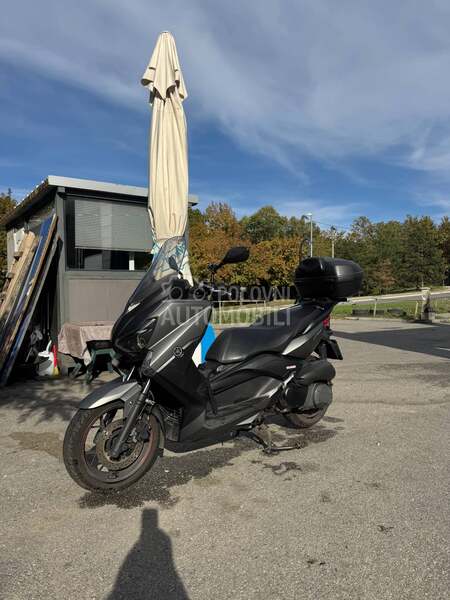 Yamaha Xmax