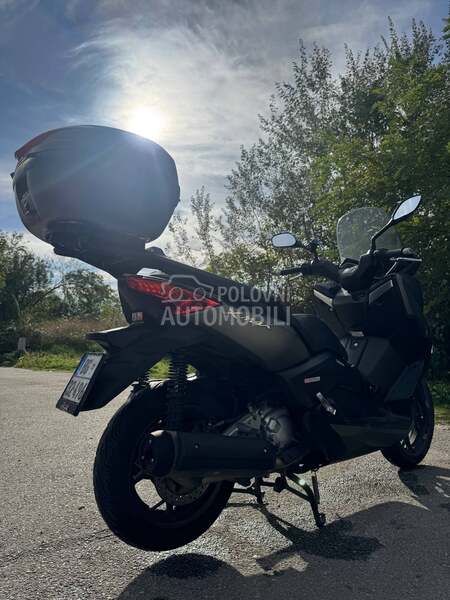 Yamaha Xmax