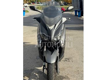 Yamaha Xmax