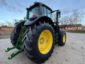 John Deere 6195M