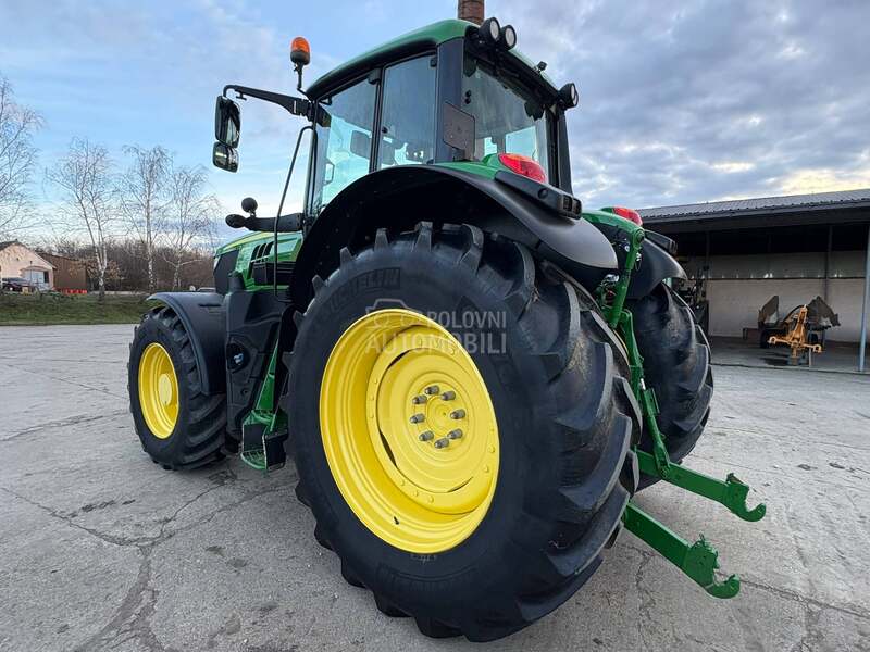 John Deere 6195M
