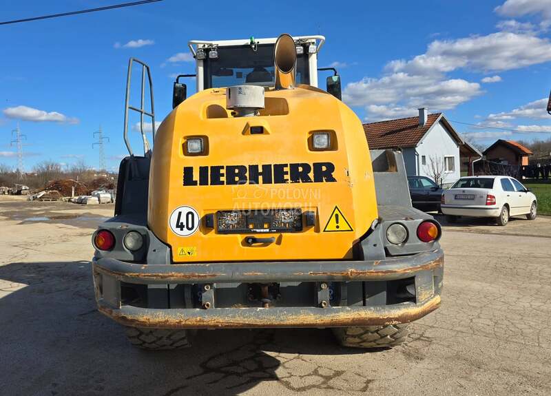 Liebherr L556