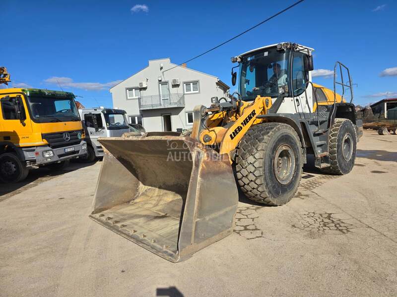 Liebherr L556