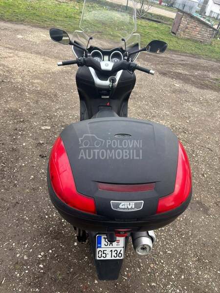 Yamaha xmax