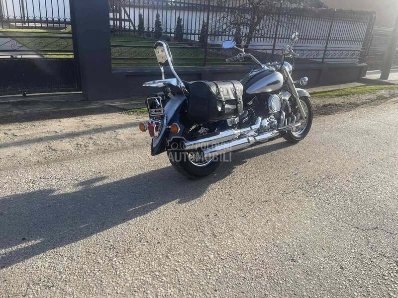 Yamaha XVS 1100 Drag star