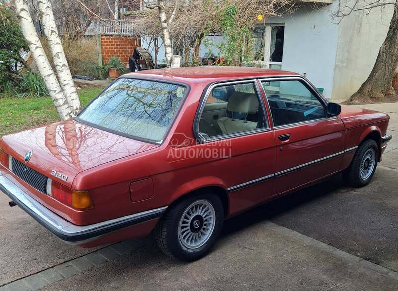BMW 320 320