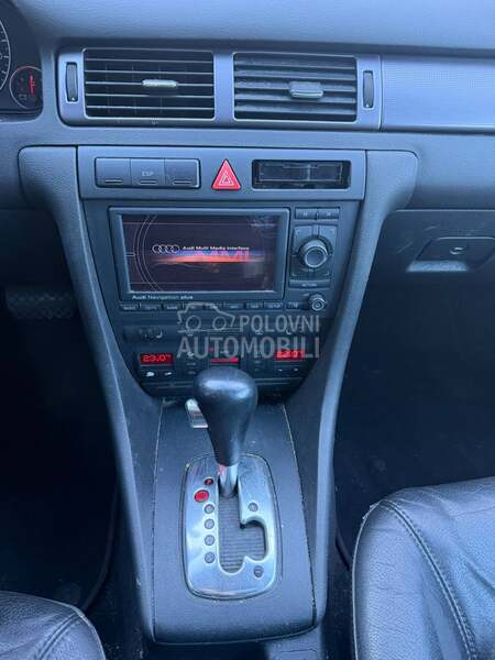 Audi A6 SA TABLICAMA