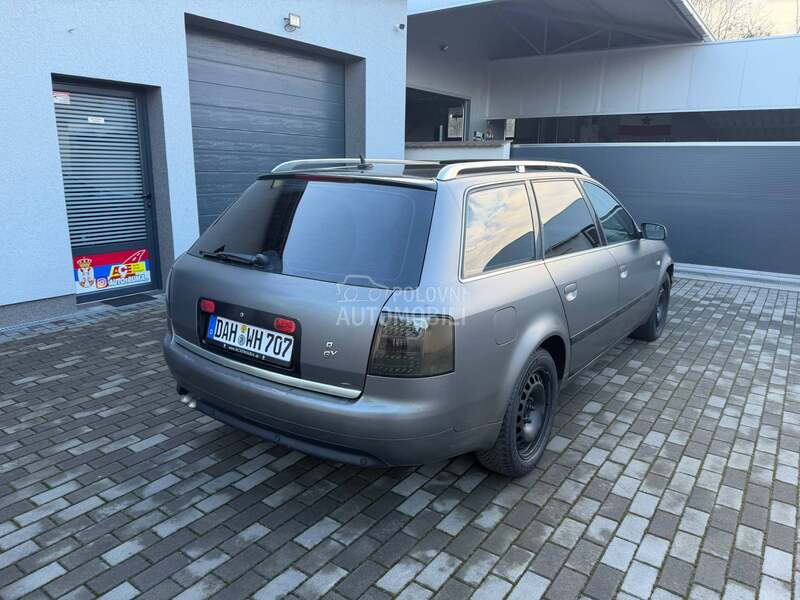 Audi A6 SA TABLICAMA