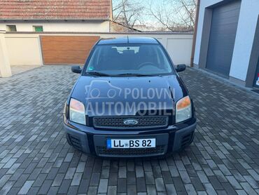 Ford Fusion SA TABLICAMA