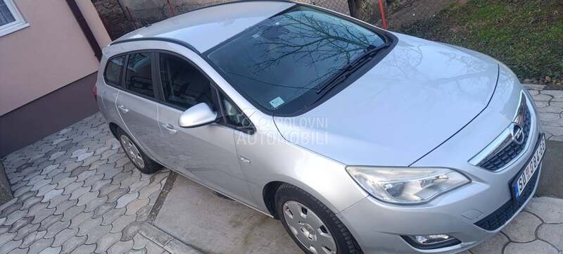 Opel Astra J 1.7 CDTI