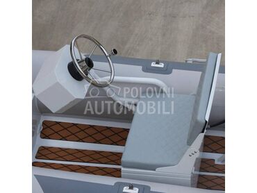 Novecento DuoPilot Console Seat