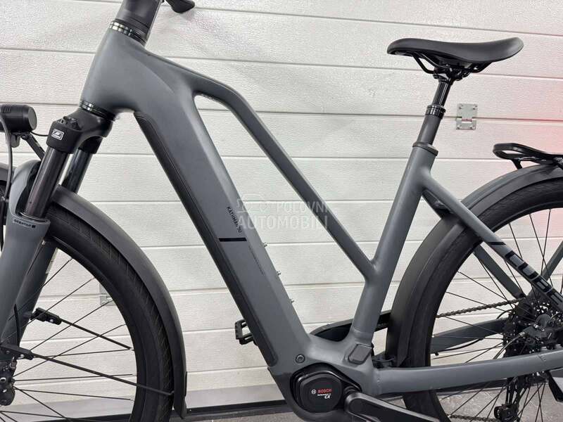 Cube Kathmandu smart 800wh M