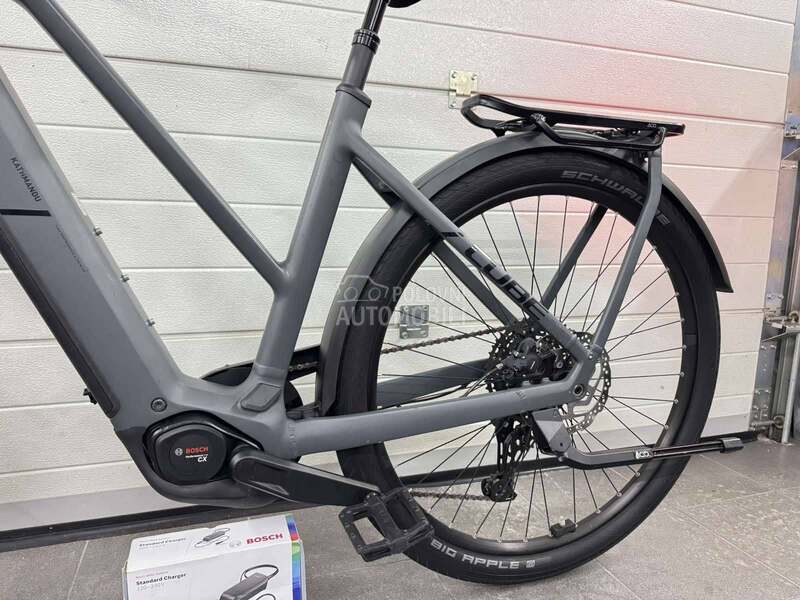 Cube Kathmandu smart 800wh M