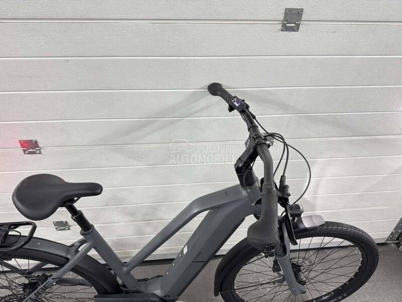 Cube Kathmandu smart 800wh M