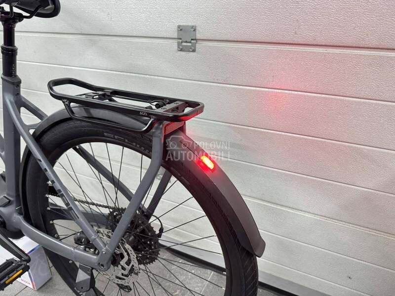 Cube Kathmandu smart 800wh M