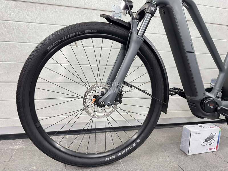 Cube Kathmandu smart 800wh M