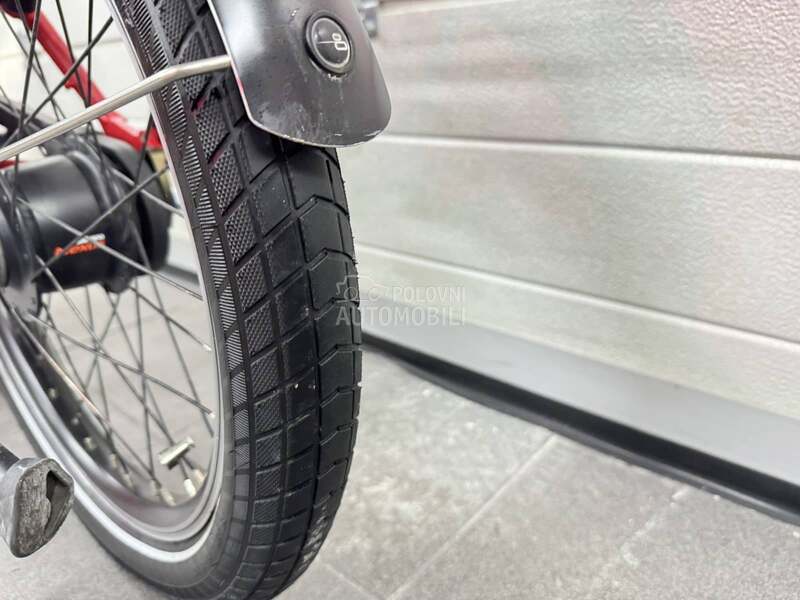 Isy Active line kao nov