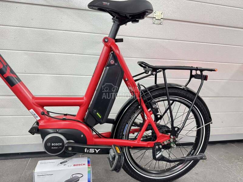 Isy Active line kao nov