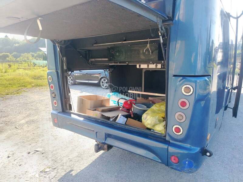 Iveco 32 mesta kratki