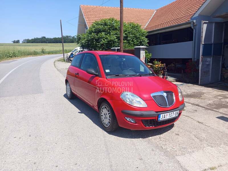 Lancia Ypsilon 