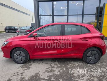 MG MG3 STANDARD 1.5 MT5