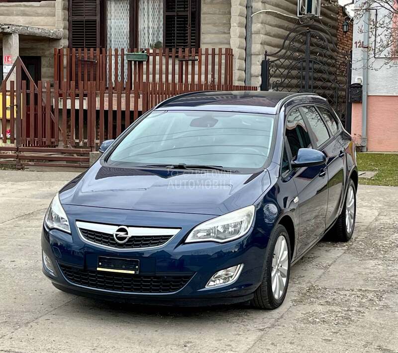 Opel Astra J 1.4 CH