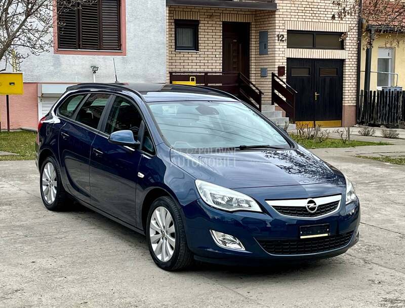 Opel Astra J 1.4 CH