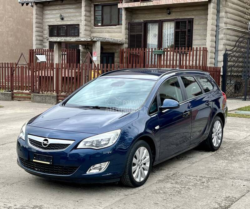 Opel Astra J 1.4 CH