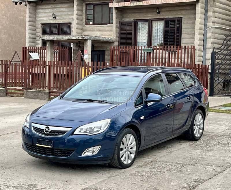 Opel Astra J 1.4 CH