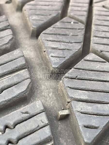 Semperit 225/50 R17 Zimska