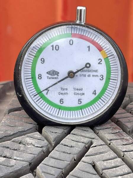 Semperit 225/50 R17 Zimska