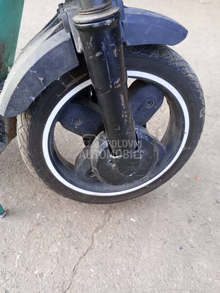 Elektricnin trotinet