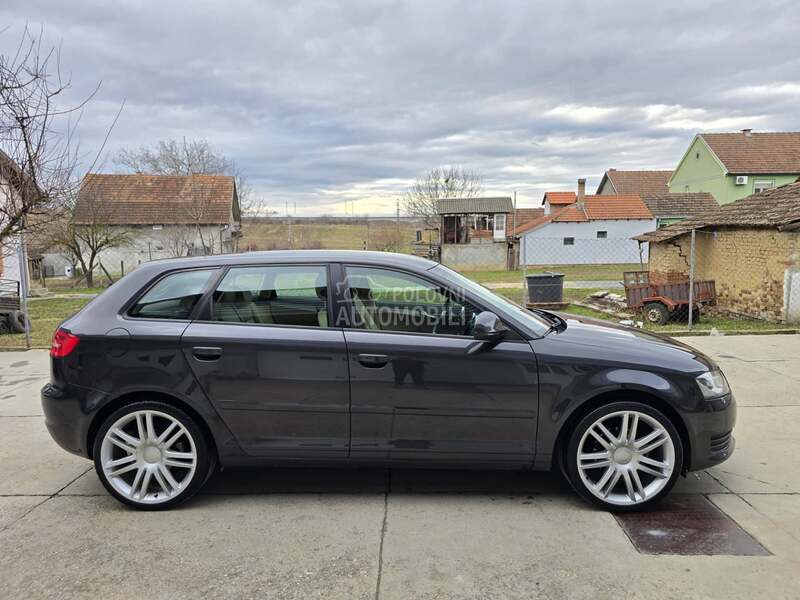 Audi A3 2.0TDI//AUT/XENON//