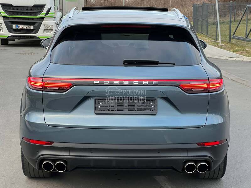 Porsche Cayenne 
