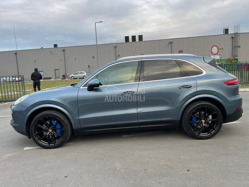 Porsche Cayenne 