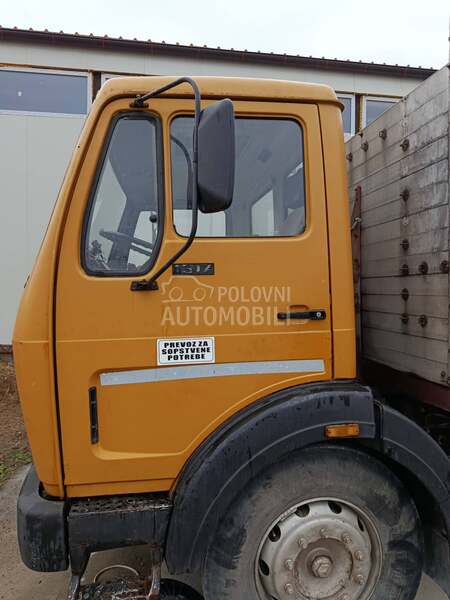 Mercedes Benz 1317