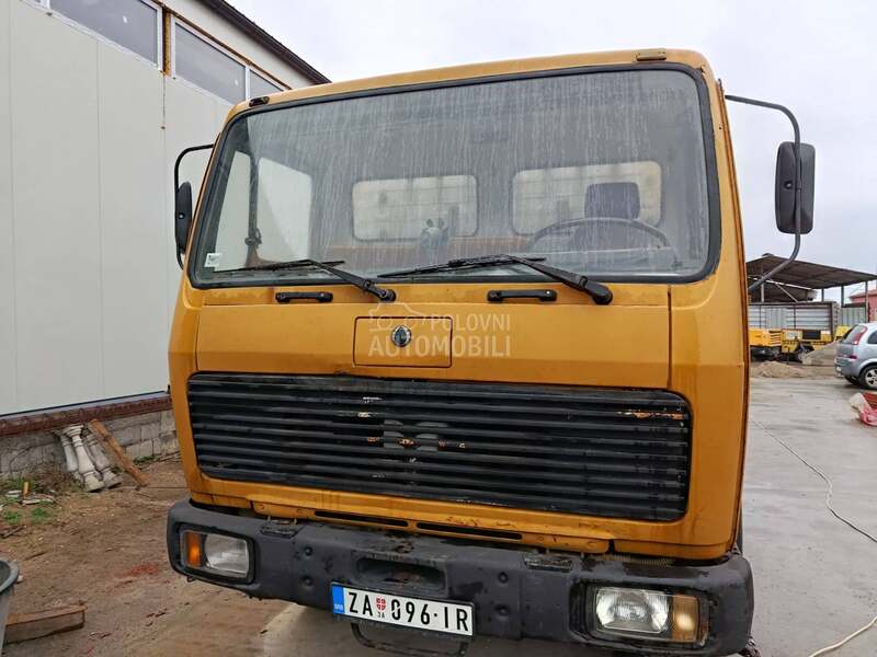 Mercedes Benz 1317