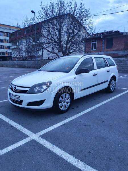 Opel Astra H 
