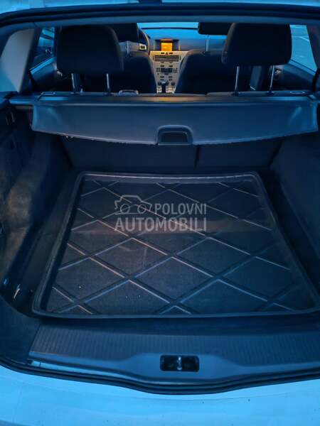 Opel Astra H 