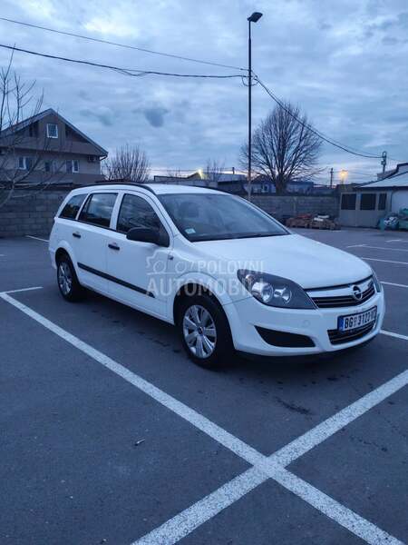 Opel Astra H 