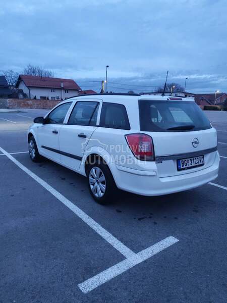 Opel Astra H 