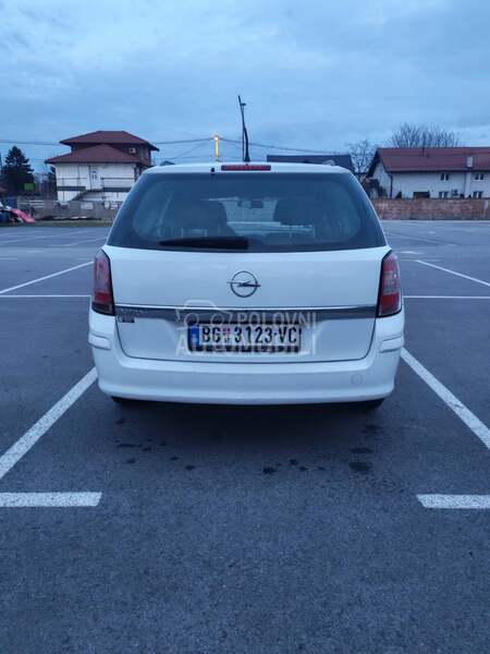 Opel Astra H 