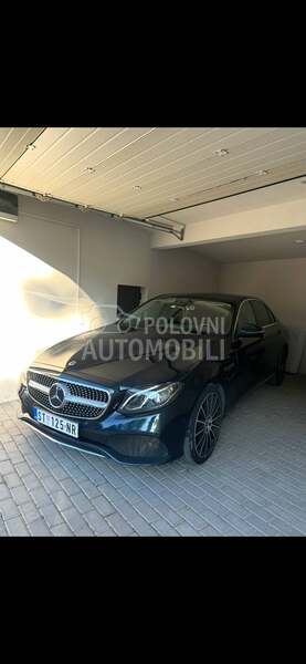 Mercedes Benz E 220 