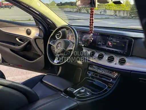 Mercedes Benz E 220 
