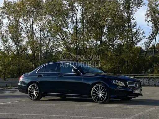 Mercedes Benz E 220 