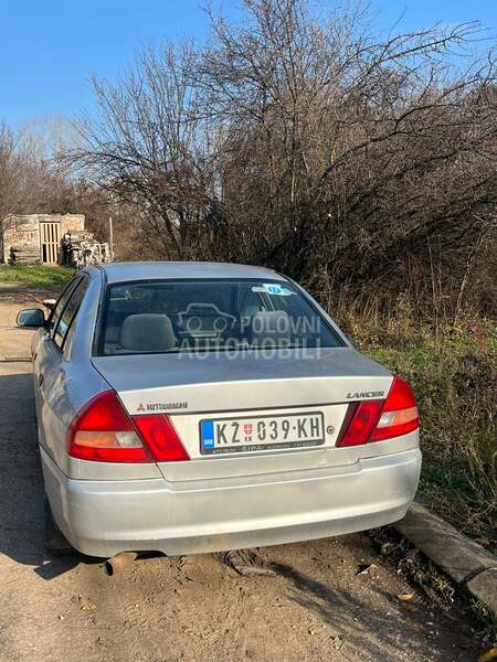Mitsubishi Lancer 