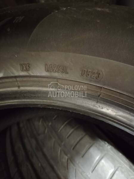 Pirelli 215/60 R17 Letnja
